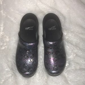 Danskos rain drops clogs size 8